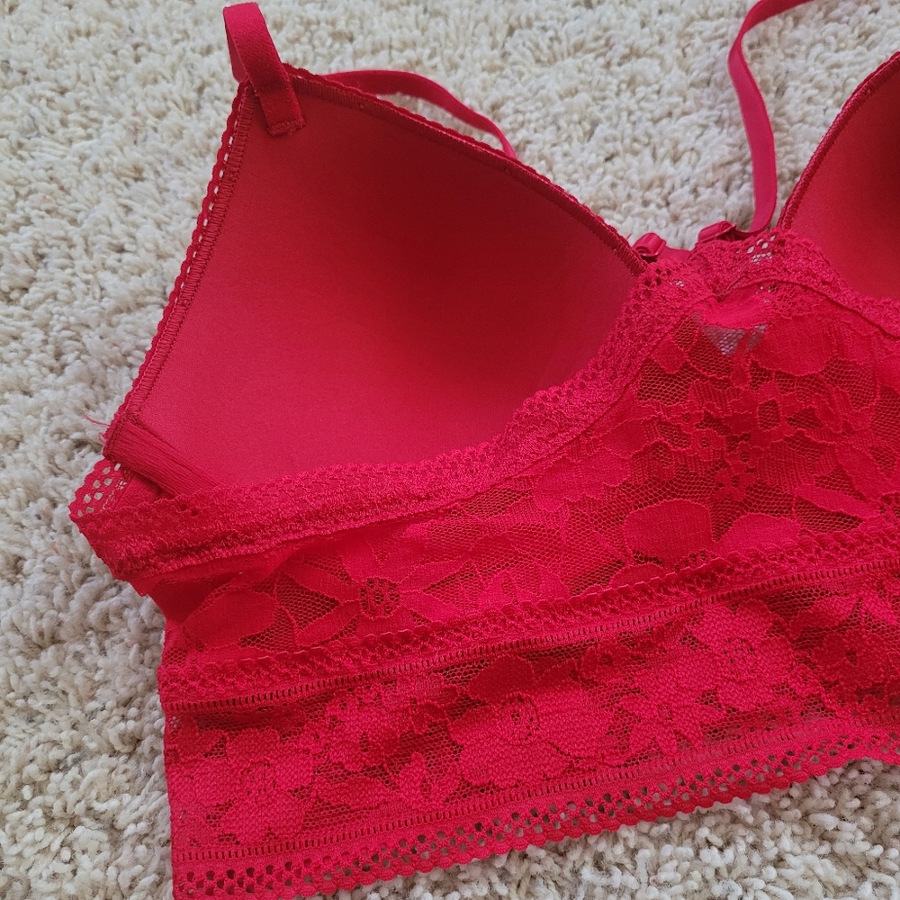 Victoria's Secret Bralette Red Lace Racerback Lined Wireless M - Picture 7 of 10